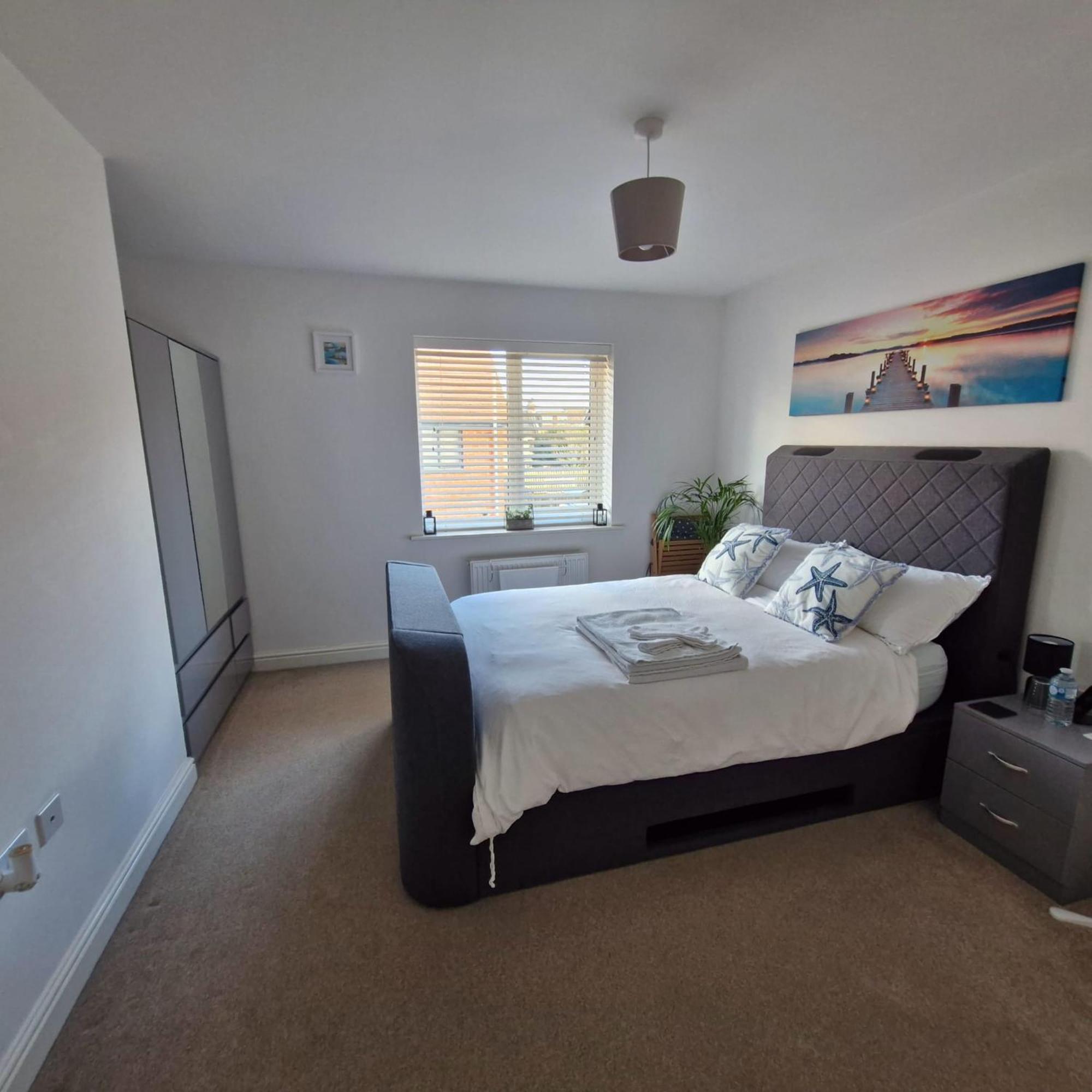 Modern Double Room With En-Suite, Parking & Fast Wifi - Close To Beach แซนด์เกต ภายนอก รูปภาพ