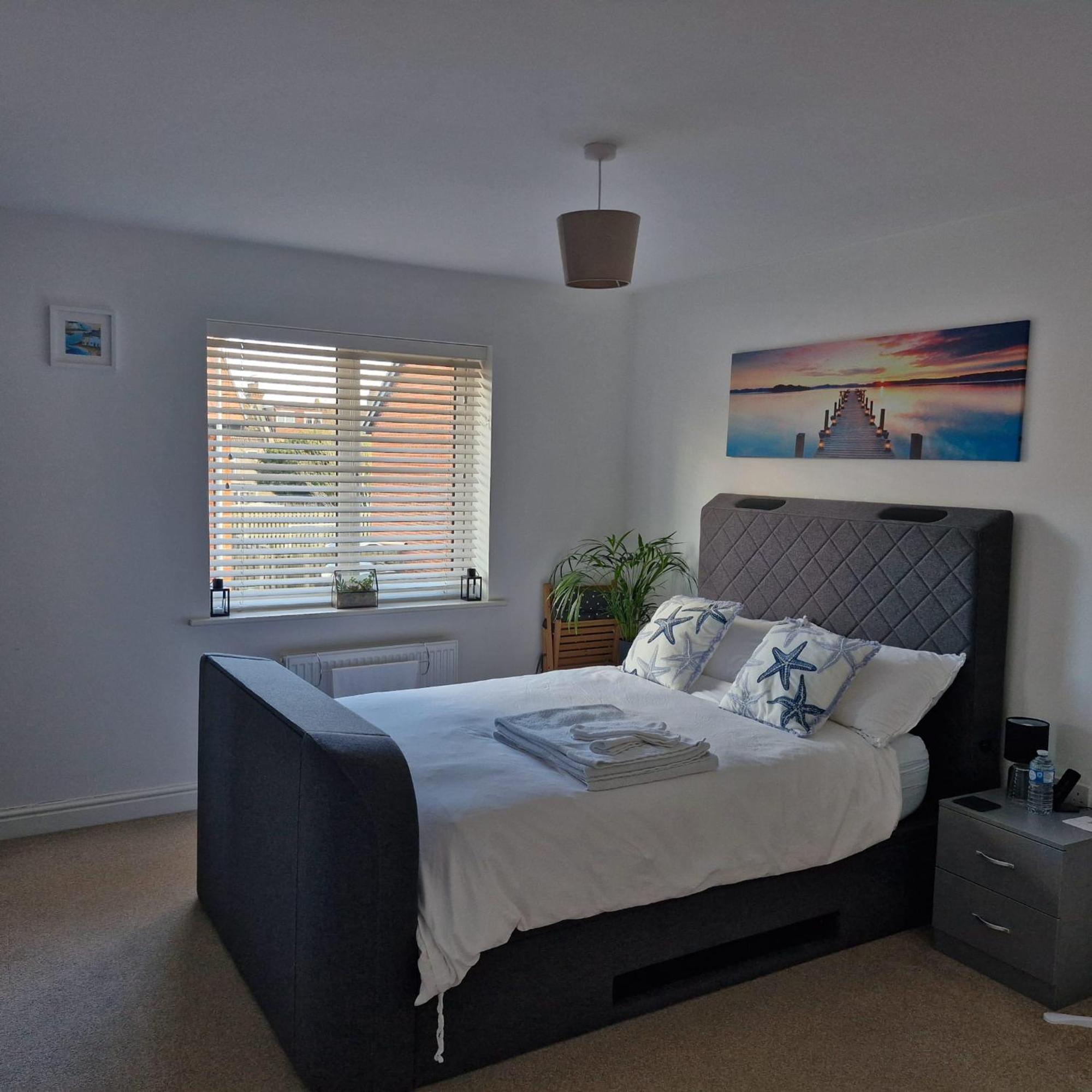 Modern Double Room With En-Suite, Parking & Fast Wifi - Close To Beach แซนด์เกต ภายนอก รูปภาพ
